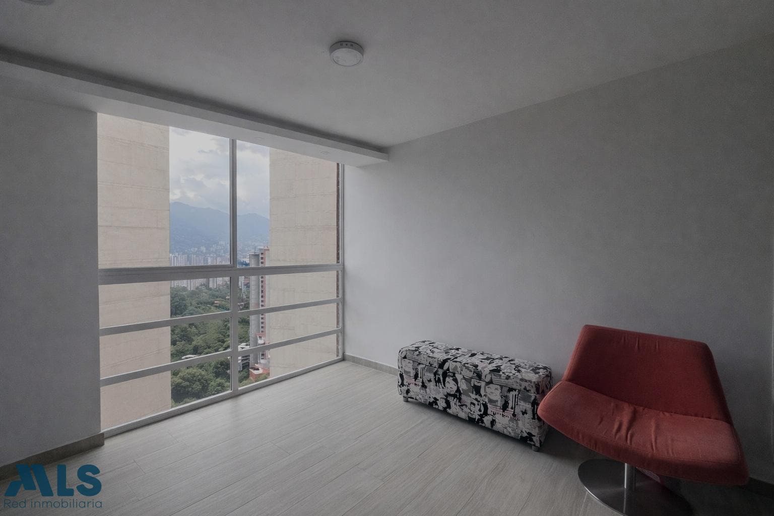 Apartamento en venta en V. Maria Auxiliadora, Aburra Sur, Sabaneta — foto 1 de 8