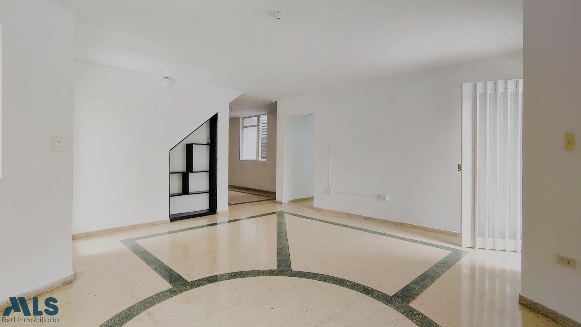 Casa en venta en Santa Monica, Occidente, Medellín — foto 1 de 29