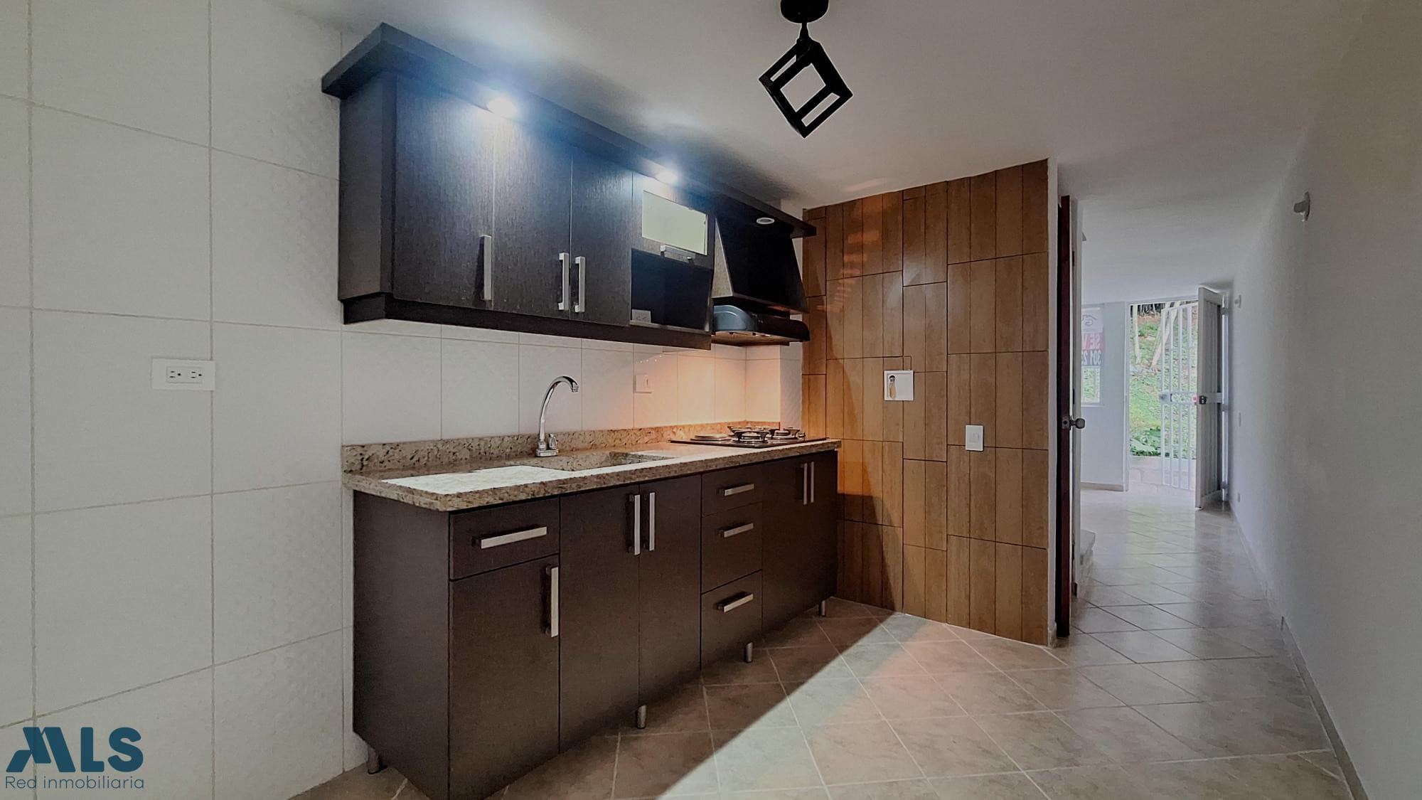 Casa en venta en Robledo, Occidente, Medellín — foto 1 de 17