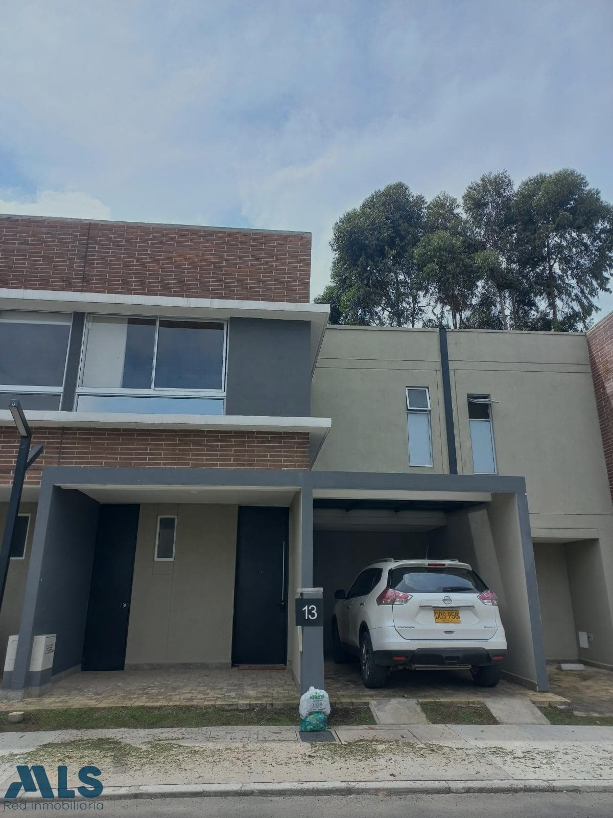 Casa en venta en Corredor San Antonio La Ceja (La Ceja), Oriente Antioqueño — foto 1 de 35