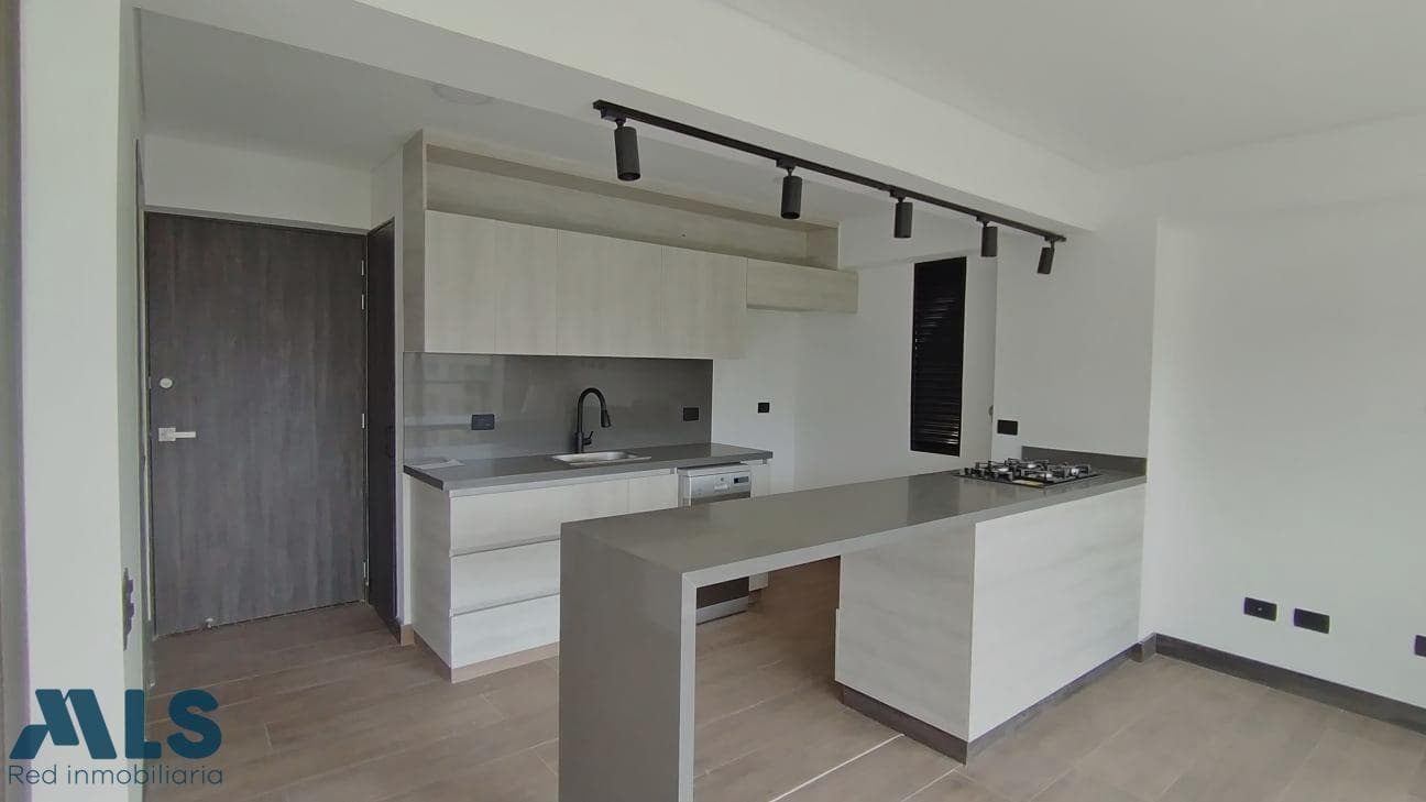 Apartamento en venta en Centro, Oriente Antioqueño, El Retiro — foto 1 de 11