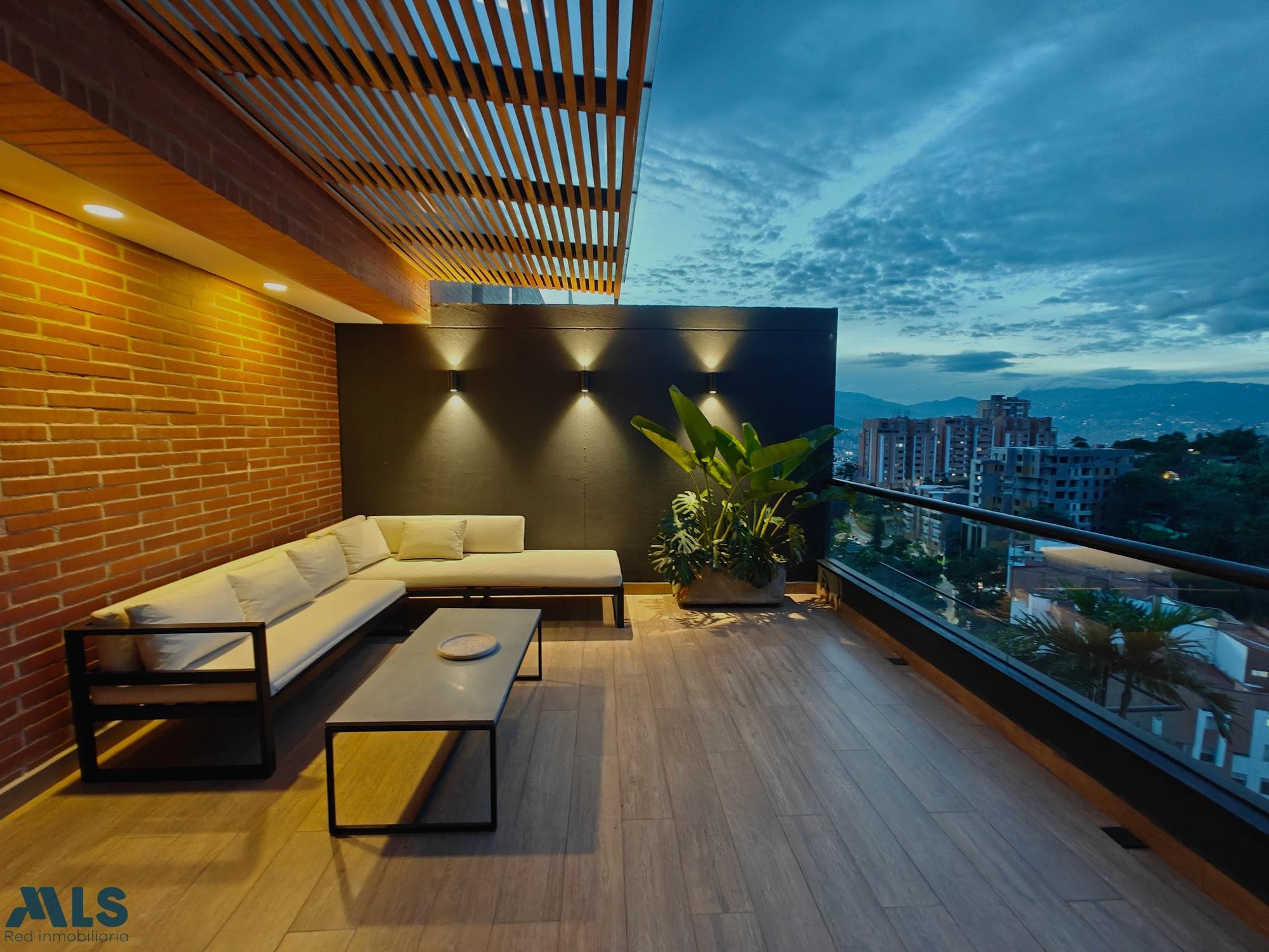 Apartamento en venta en Loma De Cumbres, Aburra Sur, Envigado — foto 1 de 27