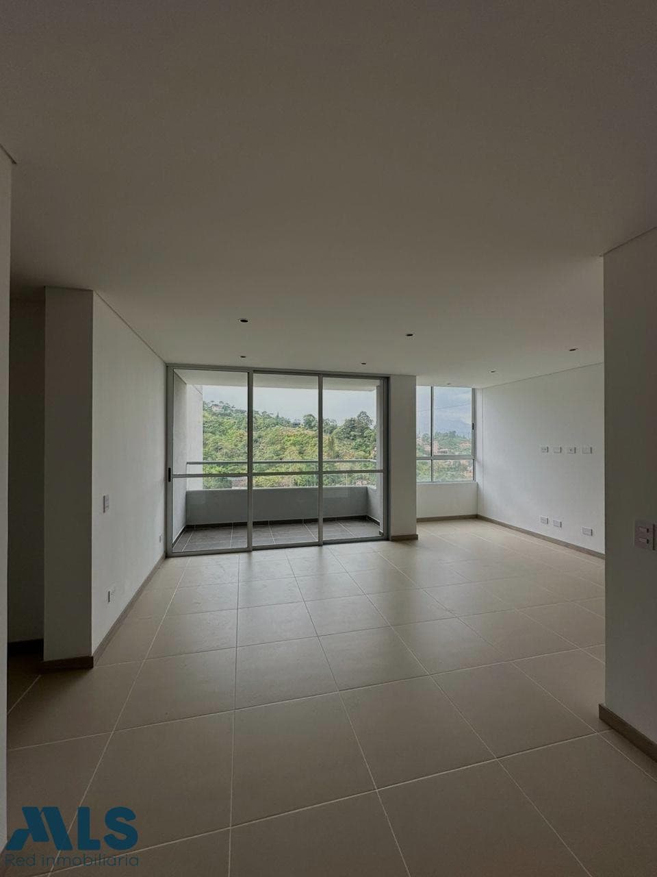 Apartamento en venta en El Chinguí, Aburra Sur, Envigado — foto 1 de 9