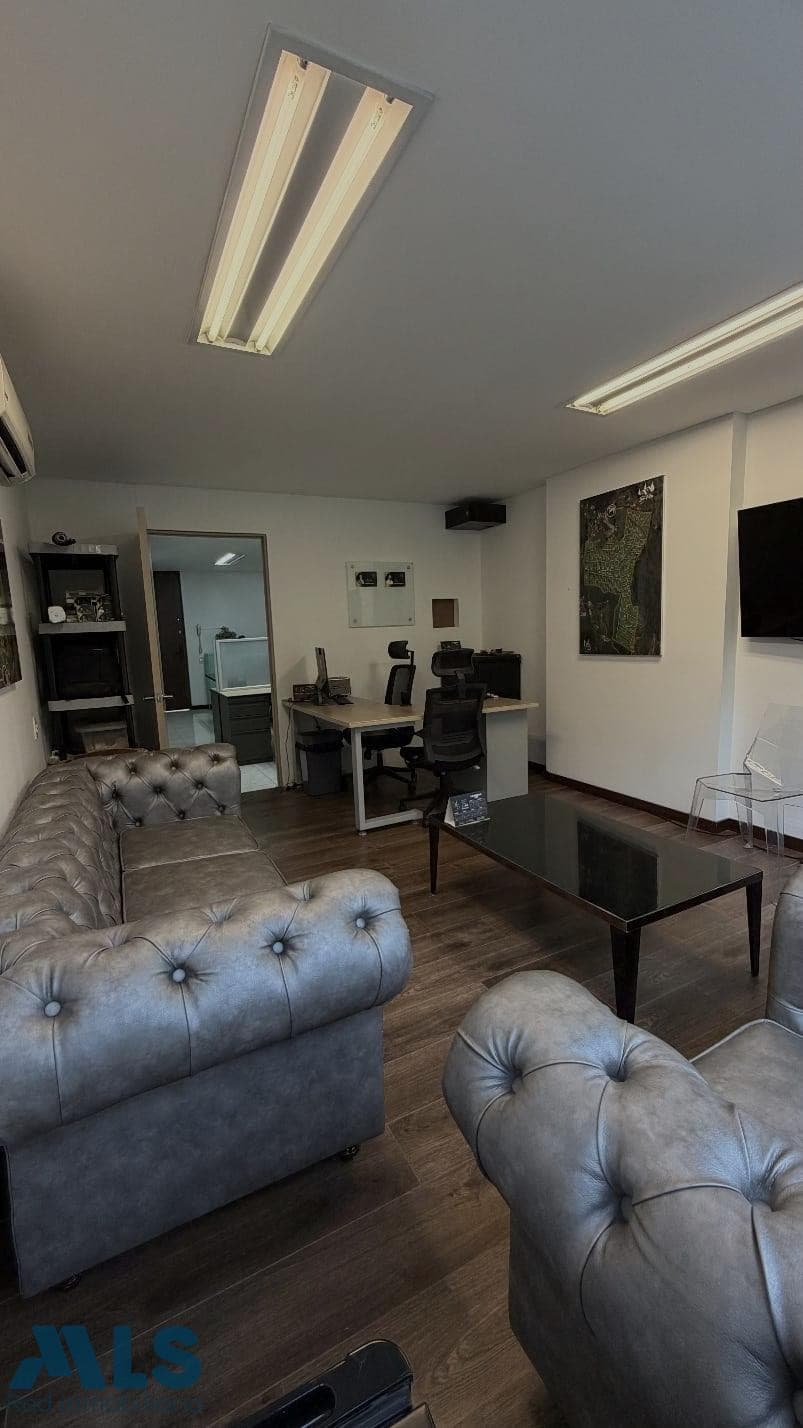 Oficina en venta en Manila, Poblado, Medellín — foto 1 de 8