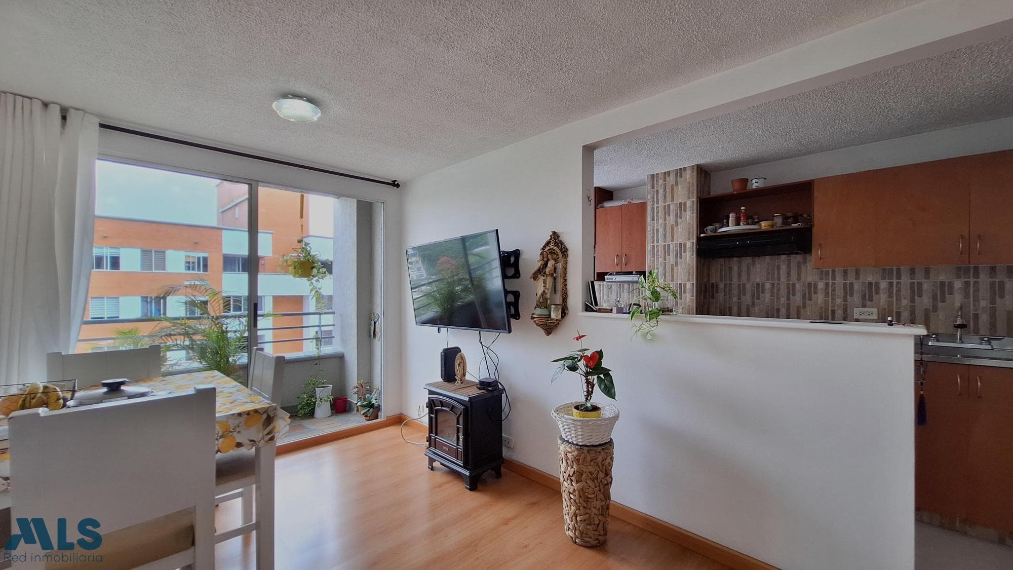 Apartamento en venta en Los Colores, Laureles, Medellín — foto 1 de 21