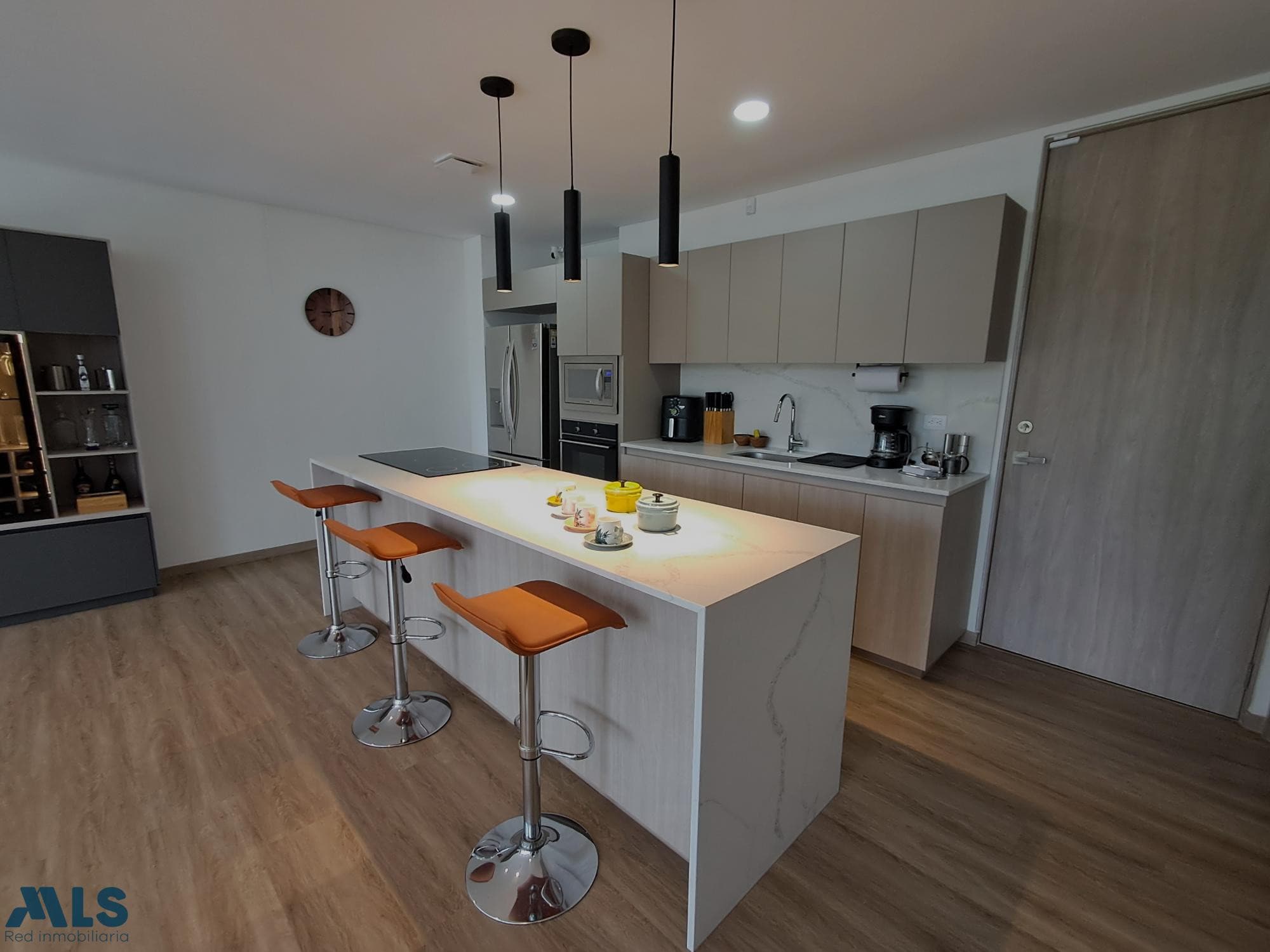 Apartamento en venta en V. Sajonia, Oriente Antioqueño, Rionegro — foto 1 de 27