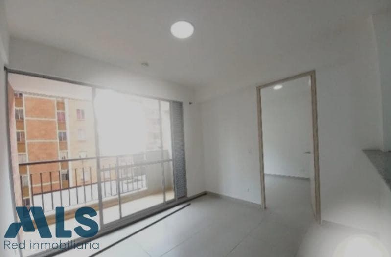 Apartamento en venta en Niquia, Norte, Bello — foto 1 de 11