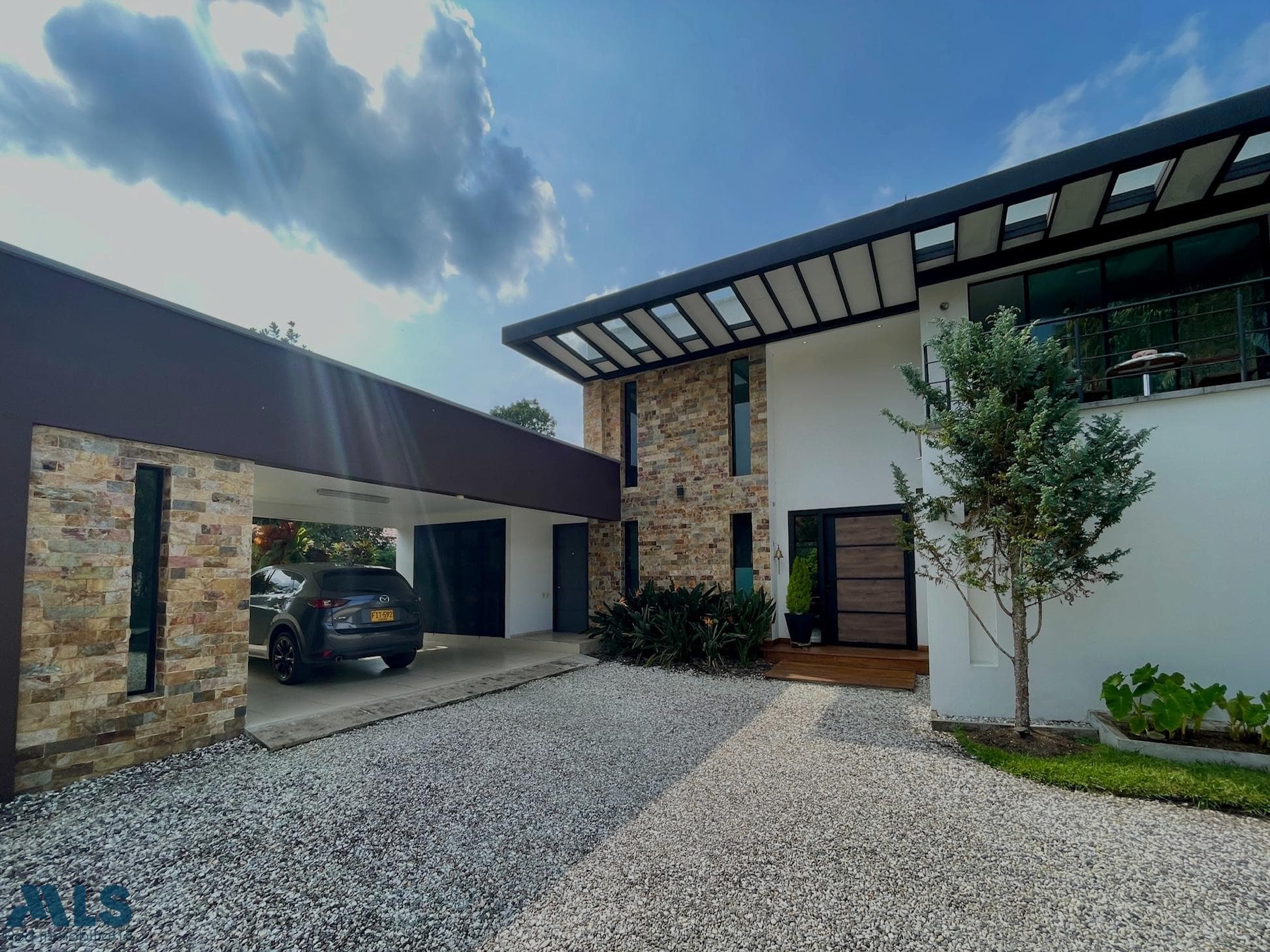 Casa en venta en Llanogrande, Oriente Antioqueño, Rionegro — foto 1 de 29