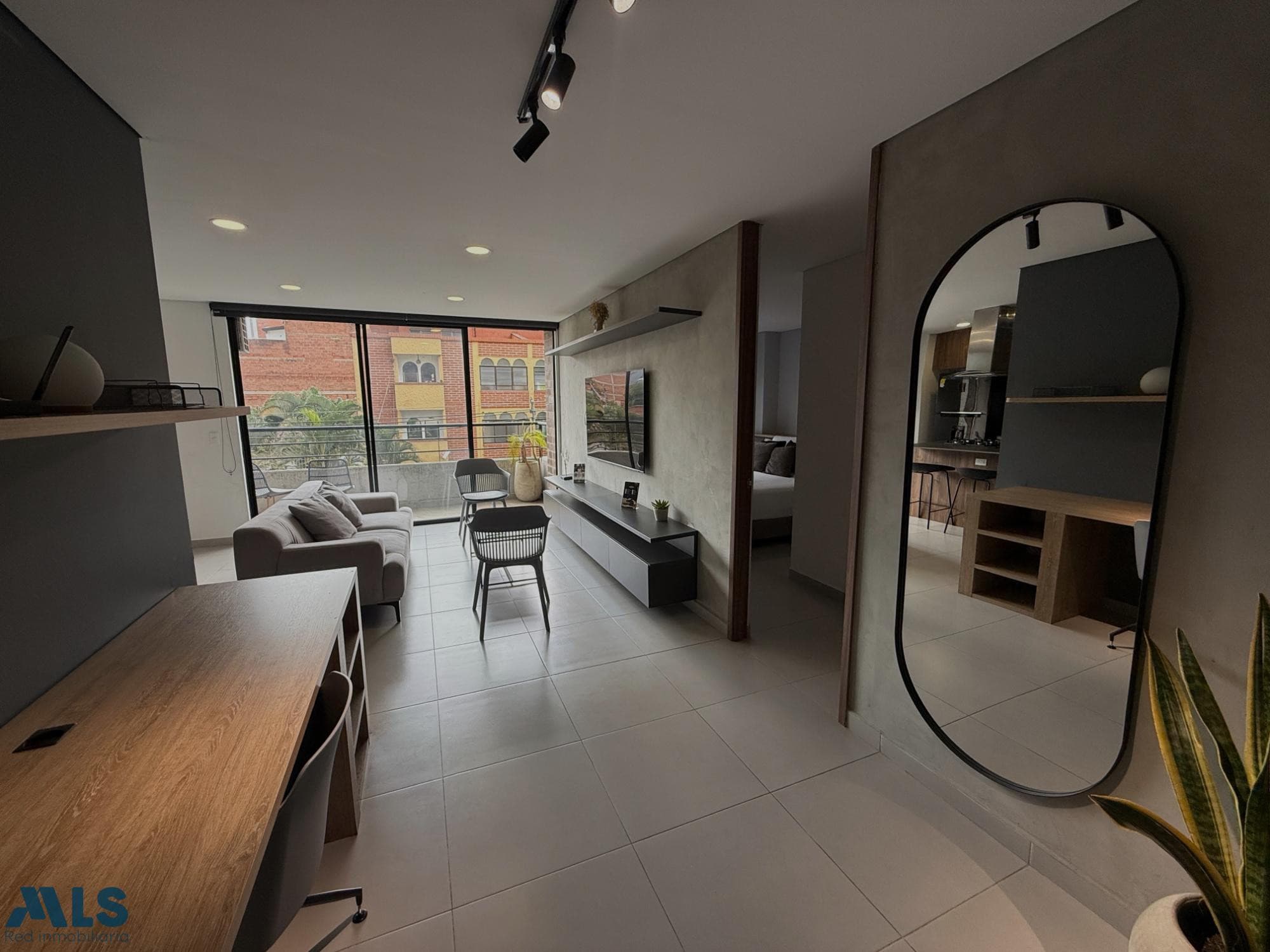 Apartamento en venta en El Velódromo, Laureles, Medellín — foto 1 de 12