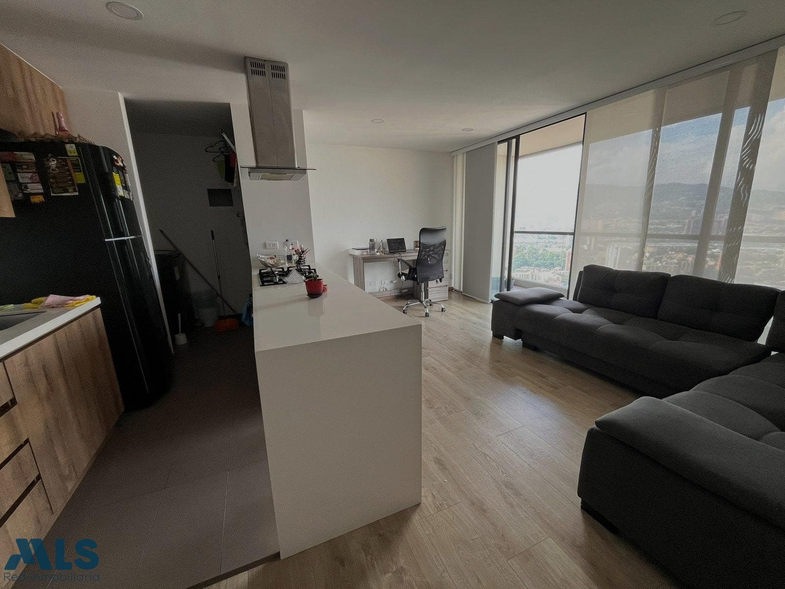 Apartamento en venta en El Trianón, Aburra Sur, Envigado — foto 1 de 12