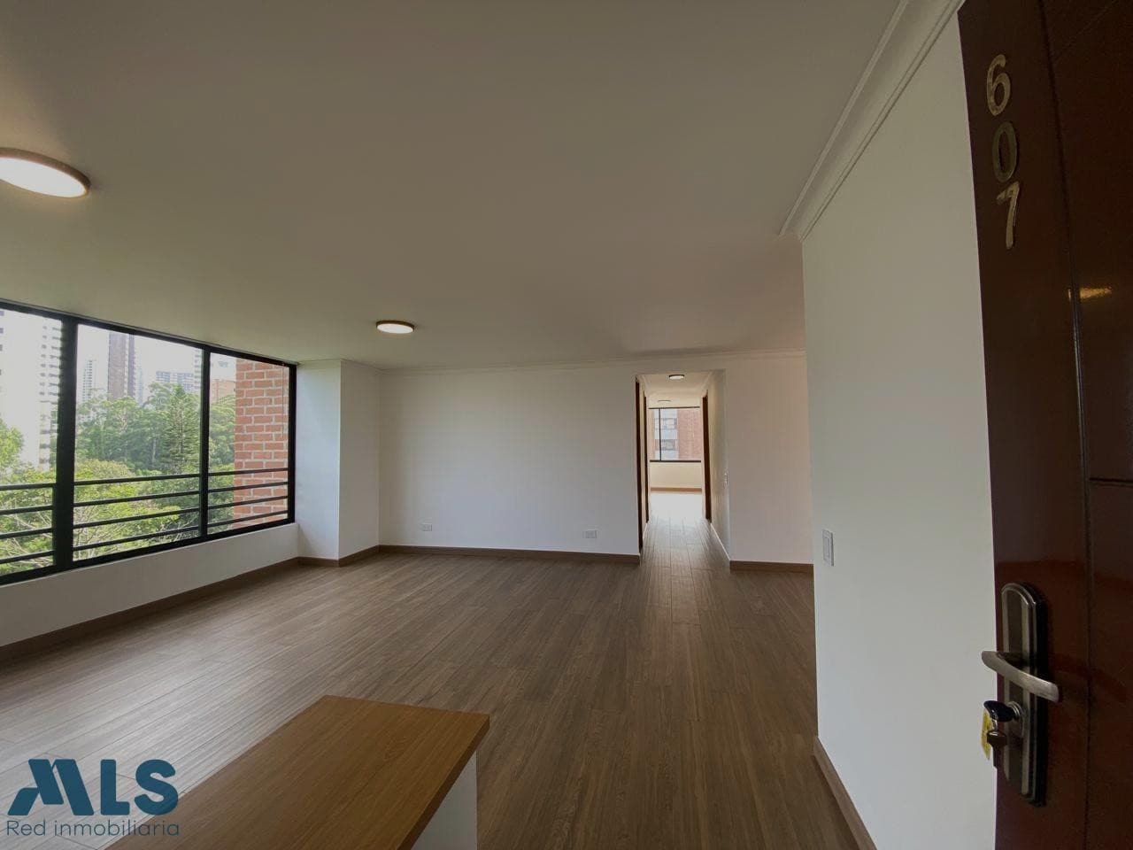 Apartamento en venta en San Lucas, Poblado, Medellín — foto 1 de 20