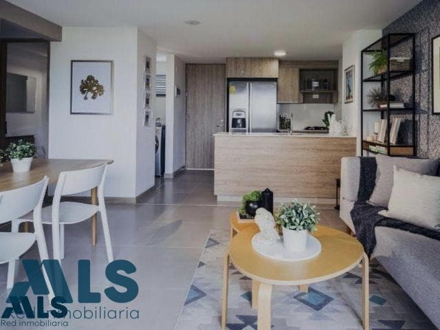Apartamento en venta en Camino Verde, Aburra Sur, Envigado — foto 1 de 8