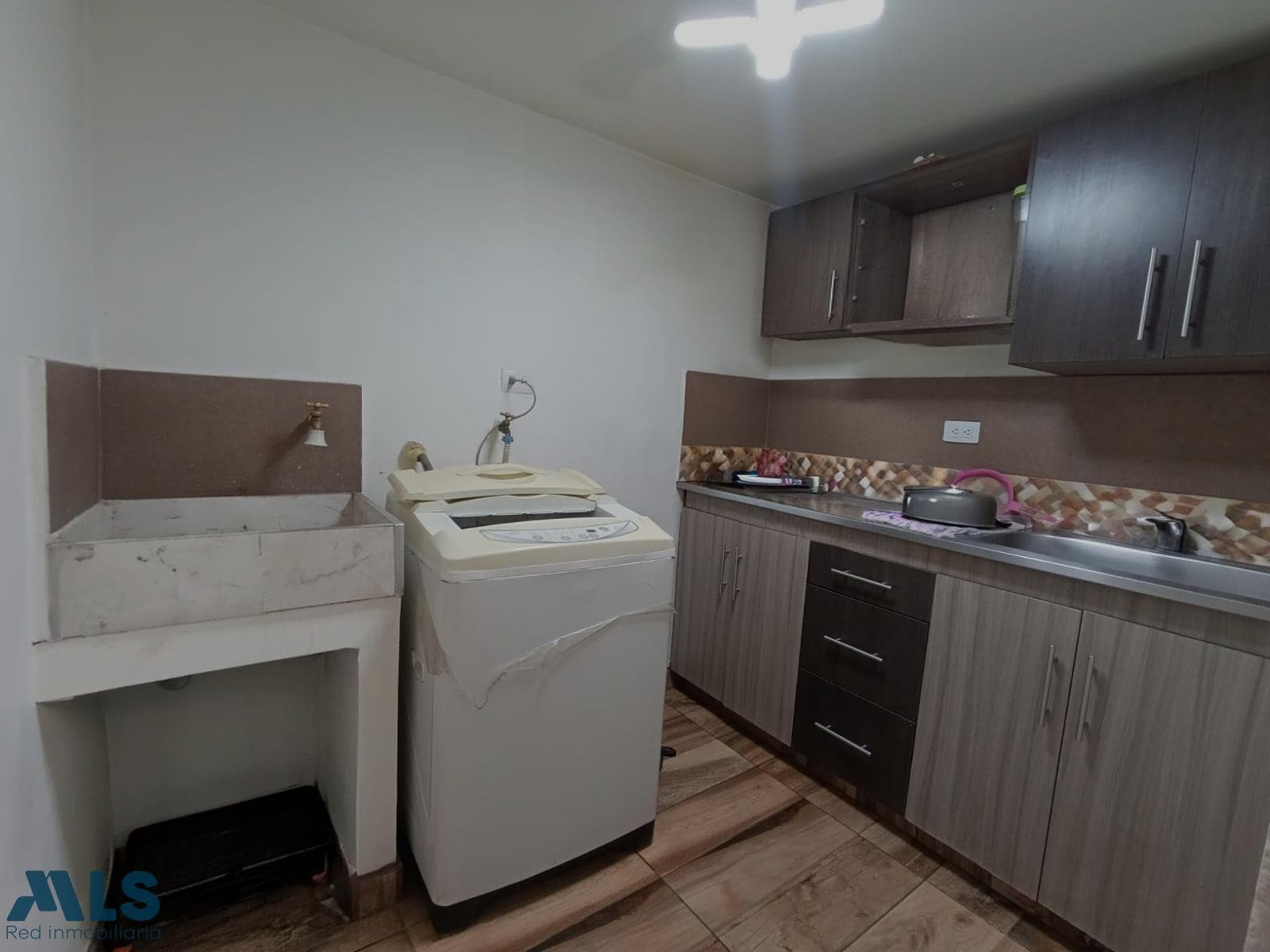 Apartamento en venta en Las Granjas, Centro, Medellín — foto 1 de 10