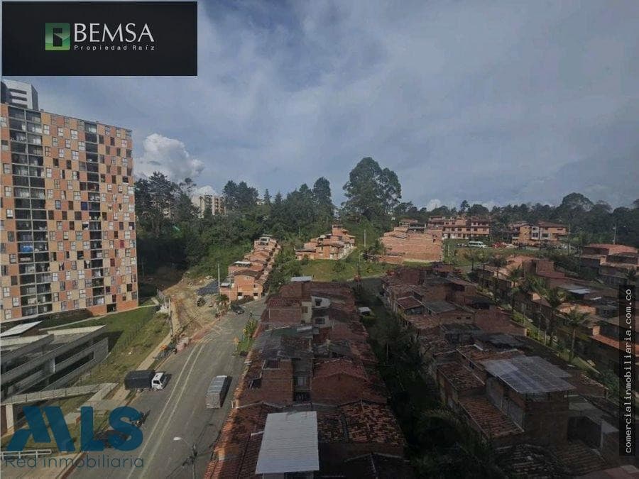 Apartamento en venta en Tranvía, Oriente Antioqueño, Rionegro — foto 1 de 17