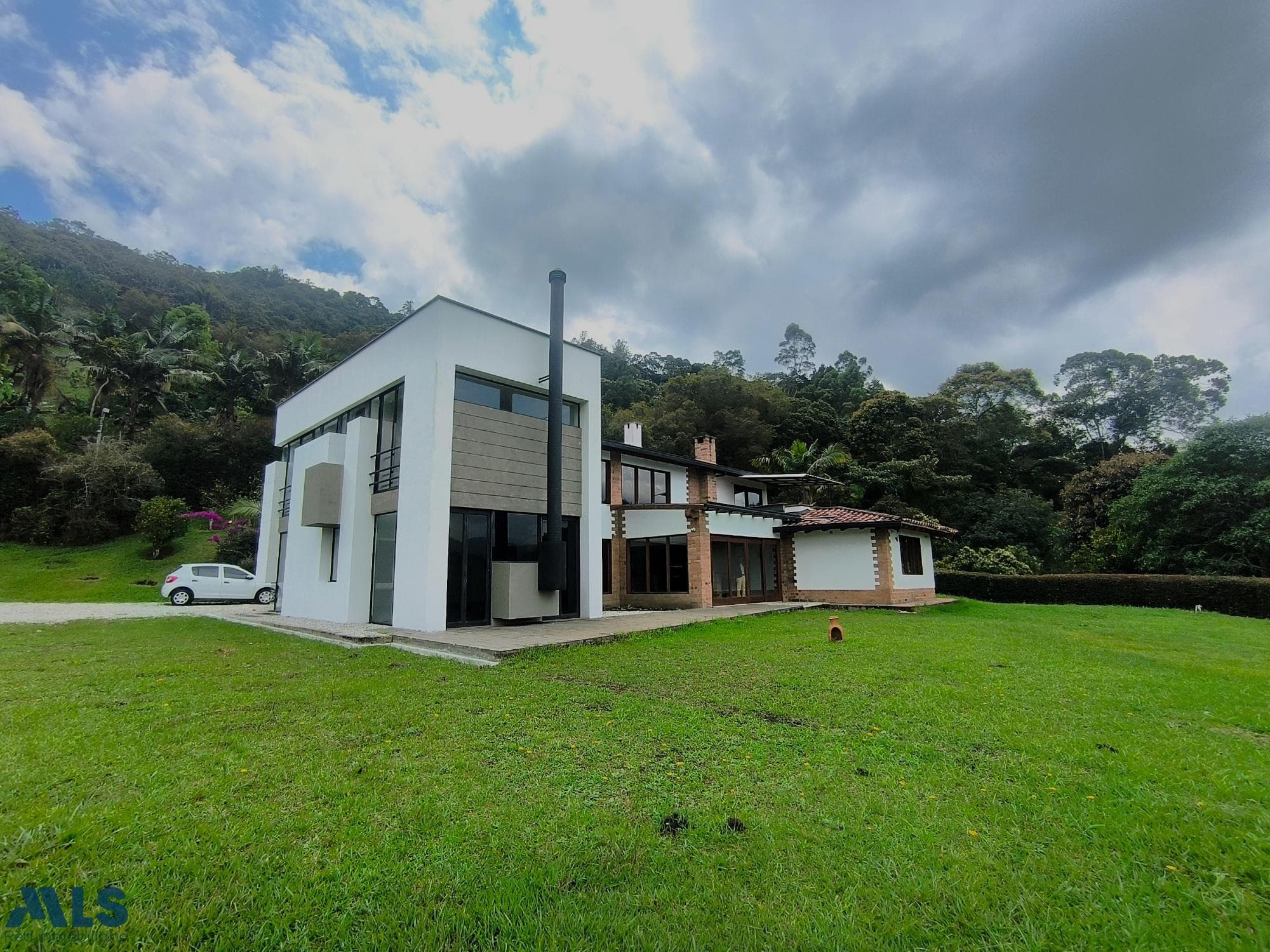 Finca Recreativa en venta en V. Don Diego, Oriente Antioqueño, El Retiro — foto 1 de 24