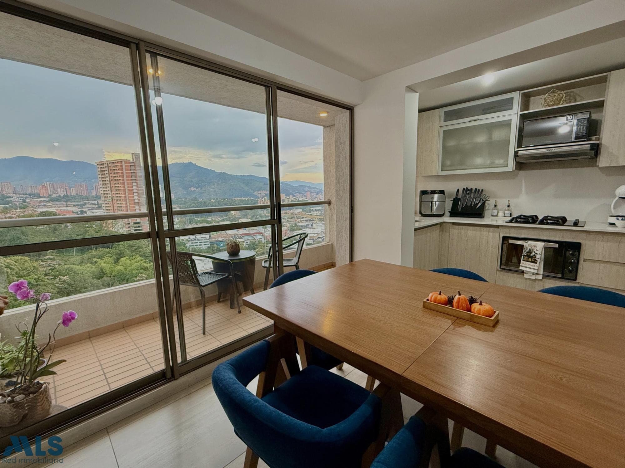 Apartamento en venta en V. Pan De Azúcar, Aburra Sur, Sabaneta — foto 1 de 18