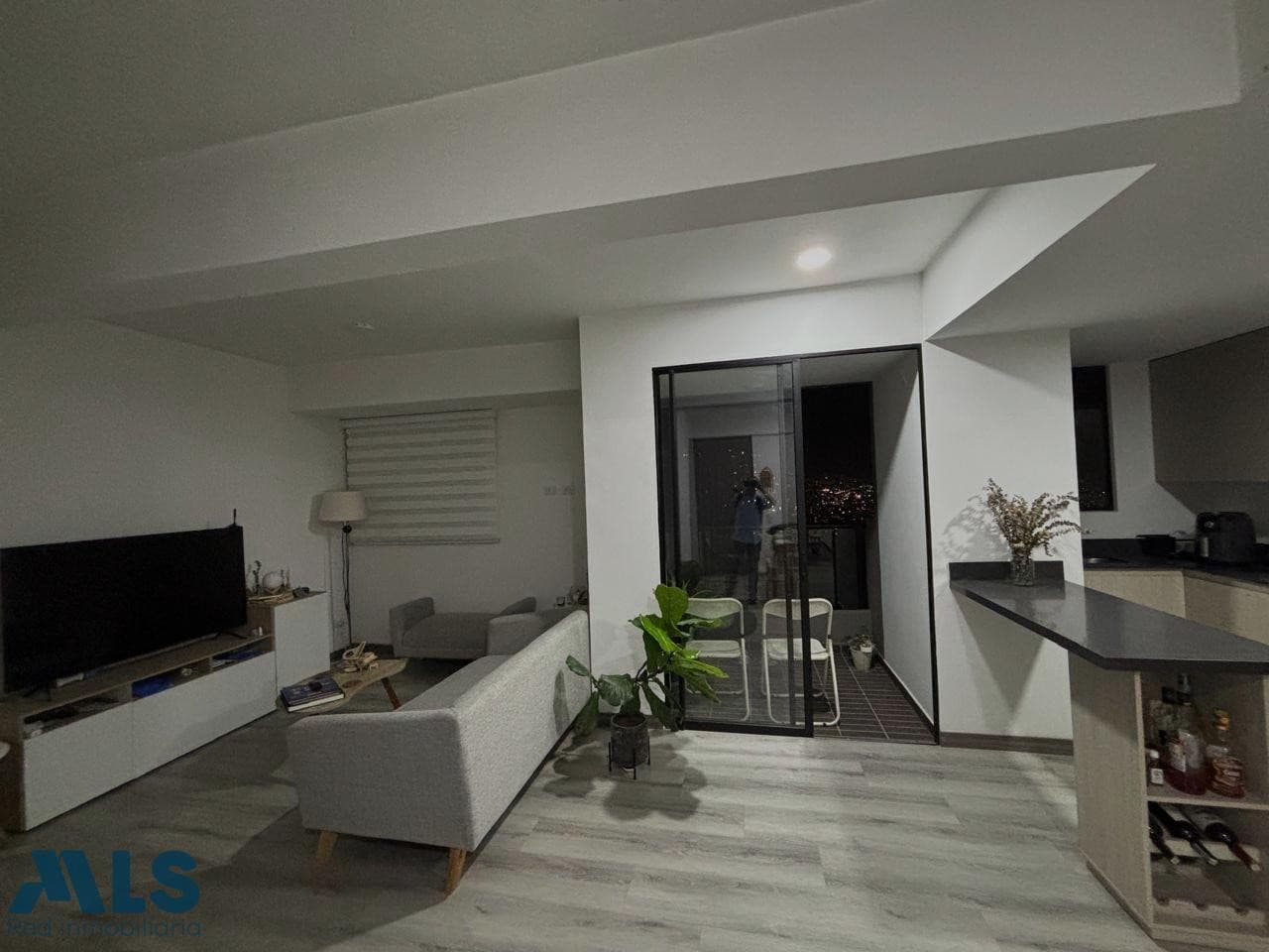 Apartamento en venta en Las Palmas, Poblado, Medellín — foto 1 de 11