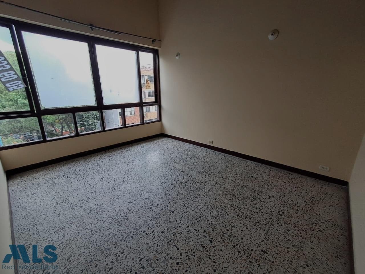 Apartamento en venta en Los Colores, Laureles, Medellín — foto 1 de 40