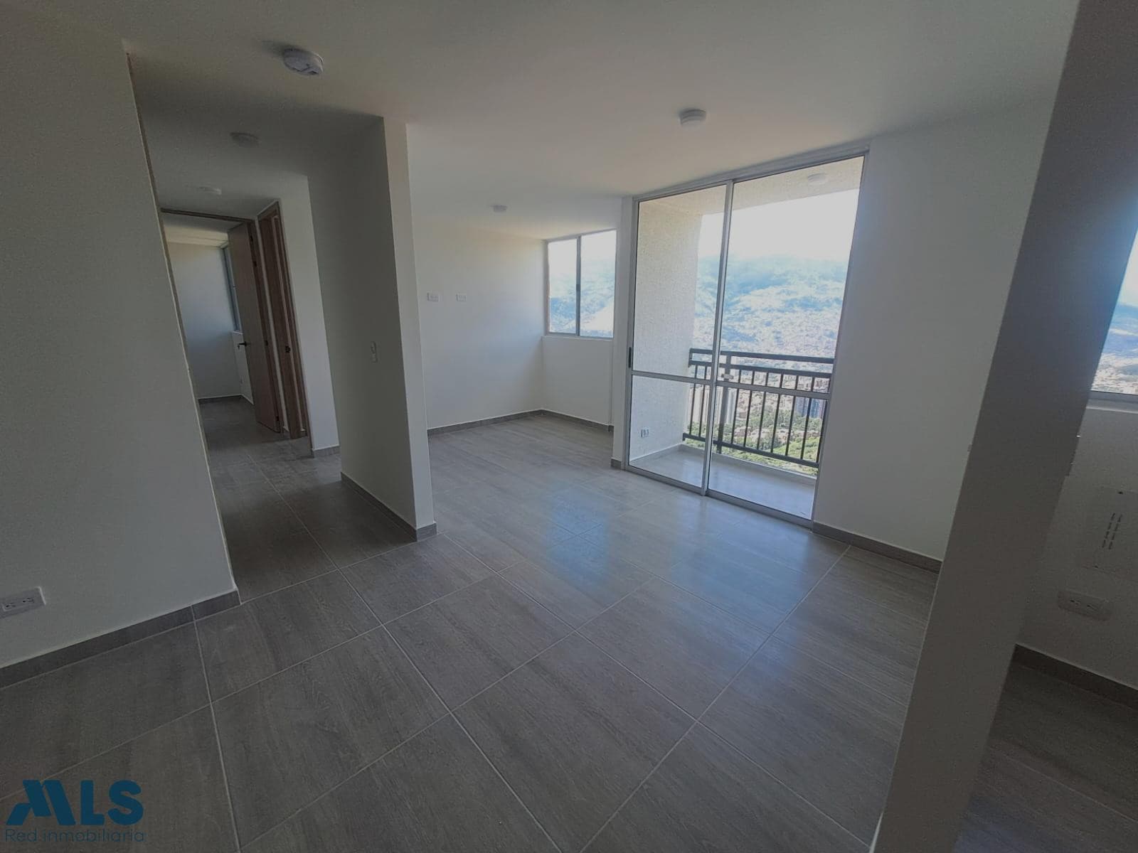 Apartamento en venta en Santa Ana, Norte, Bello — foto 1 de 19