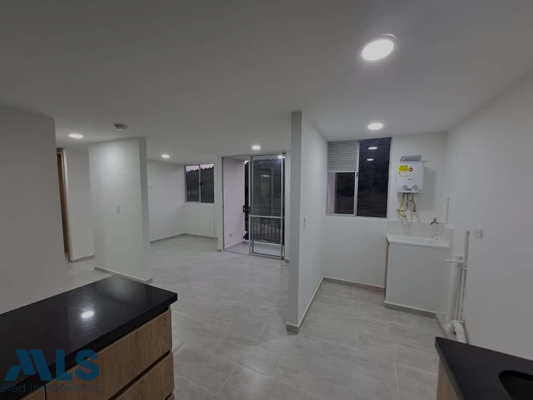 Apartamento en venta en Santa Ana, Norte, Bello — foto 1 de 14