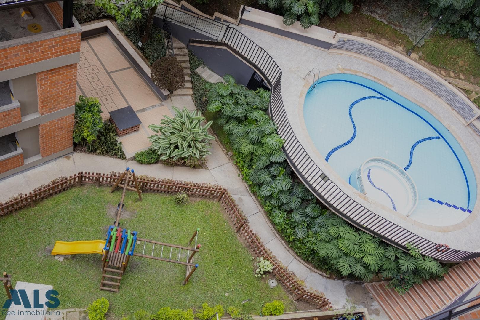 Apartamento en venta en Castropol, Poblado, Medellín — foto 1 de 22