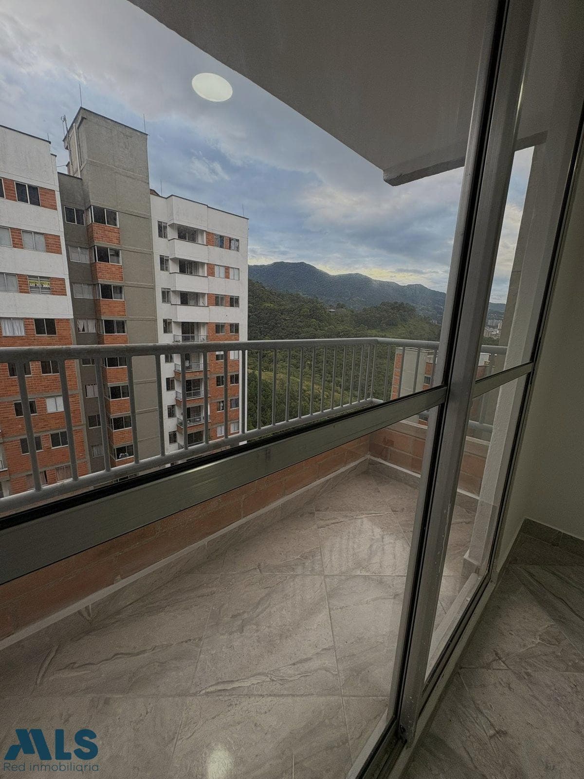 Apartamento en venta en Loma De San Jose, Aburra Sur, Sabaneta — foto 1 de 13