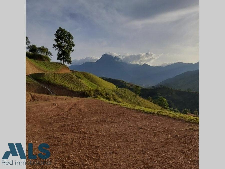 Lote Residencial en venta en V. San Miguel, Otras Zonas, Ciudad Bolivar — foto 1 de 8