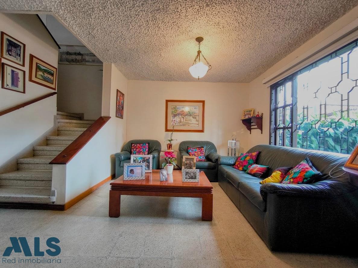Casa en venta en Malibú, Belén Guayabal, Medellín — foto 1 de 15