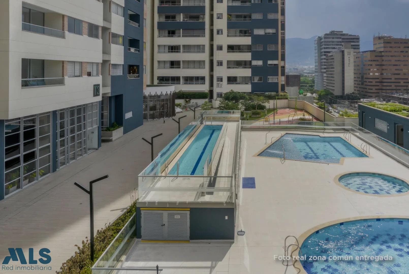 Apartamento en venta en Ciudad del Rio, Poblado, Medellín — foto 1 de 8