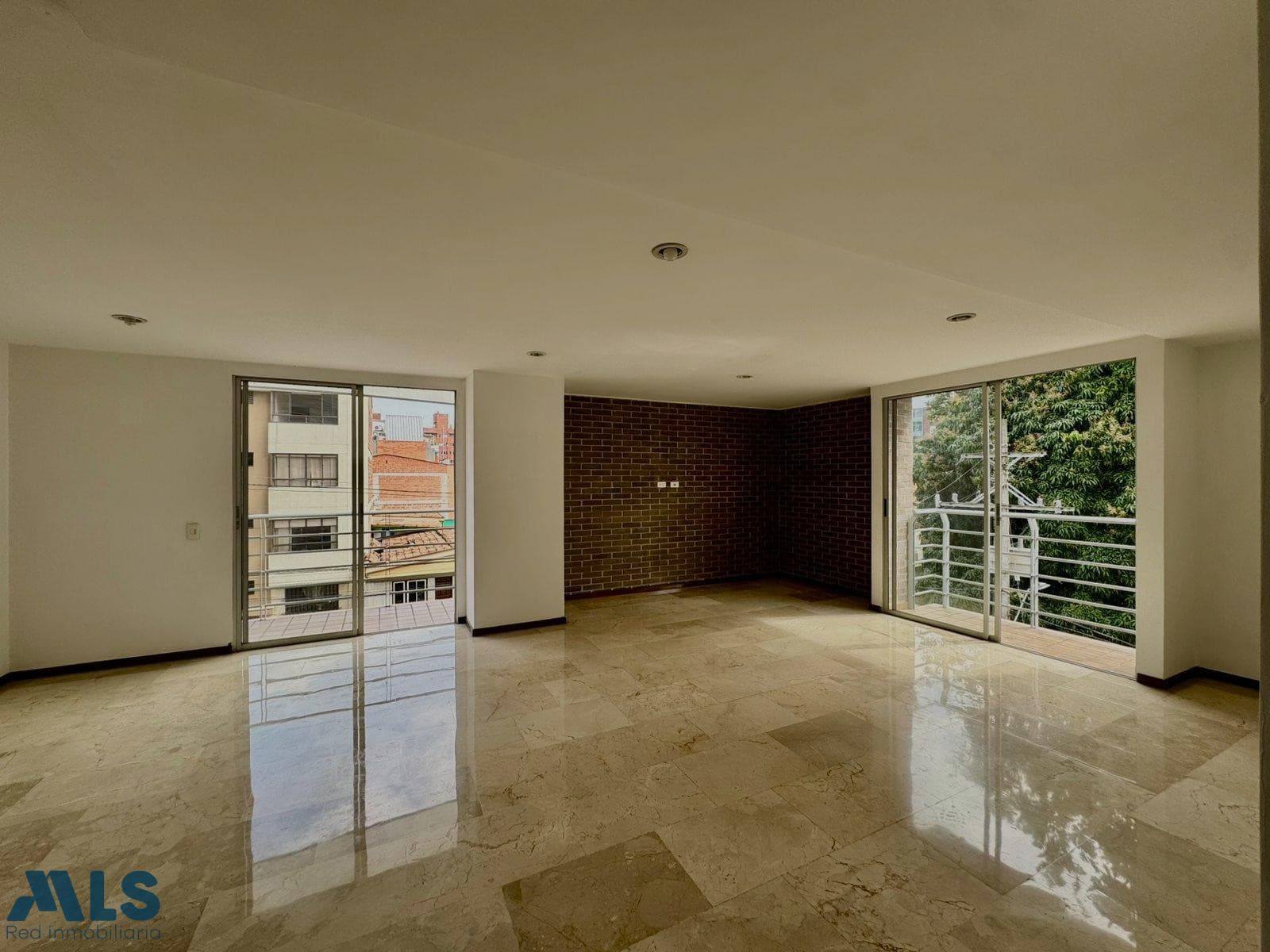 Apartamento en venta en Laureles, Medellín — foto 1 de 10