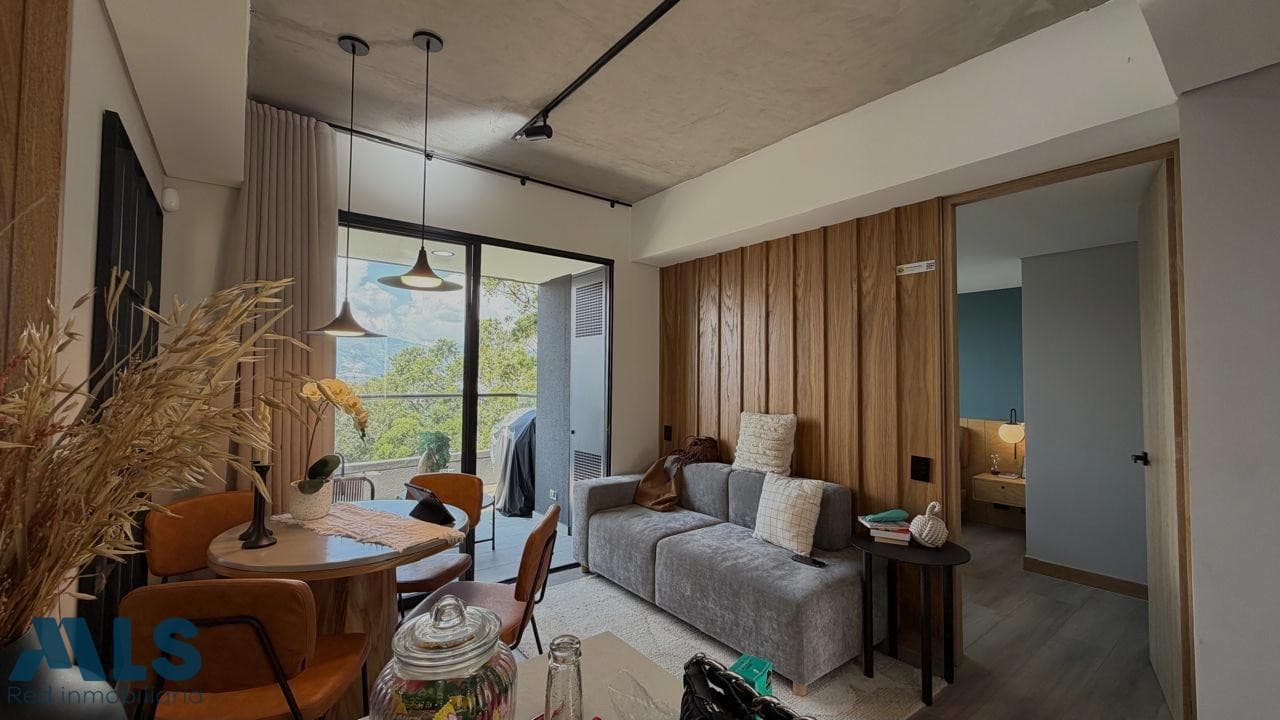 Apartamento en venta en Las Palmas, Poblado, Medellín — foto 1 de 13
