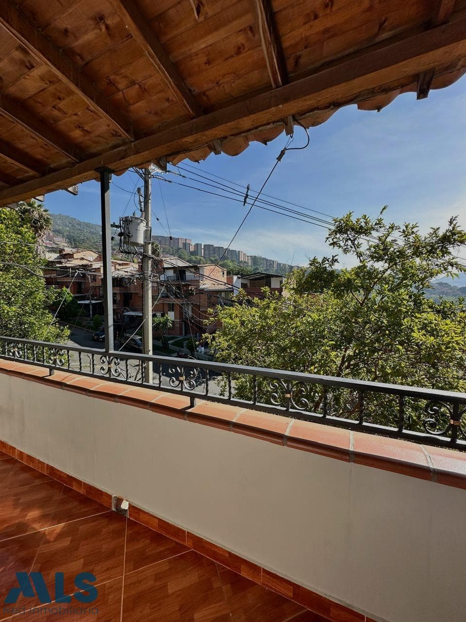 Casa en venta en Robledo, Occidente, Medellín — foto 1 de 30