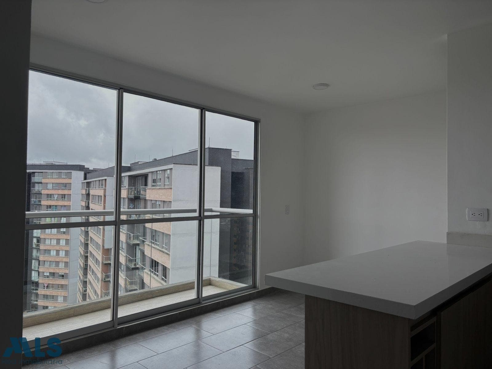 Apartamento en venta en V. Fontibon, Oriente Antioqueño, Rionegro — foto 1 de 15