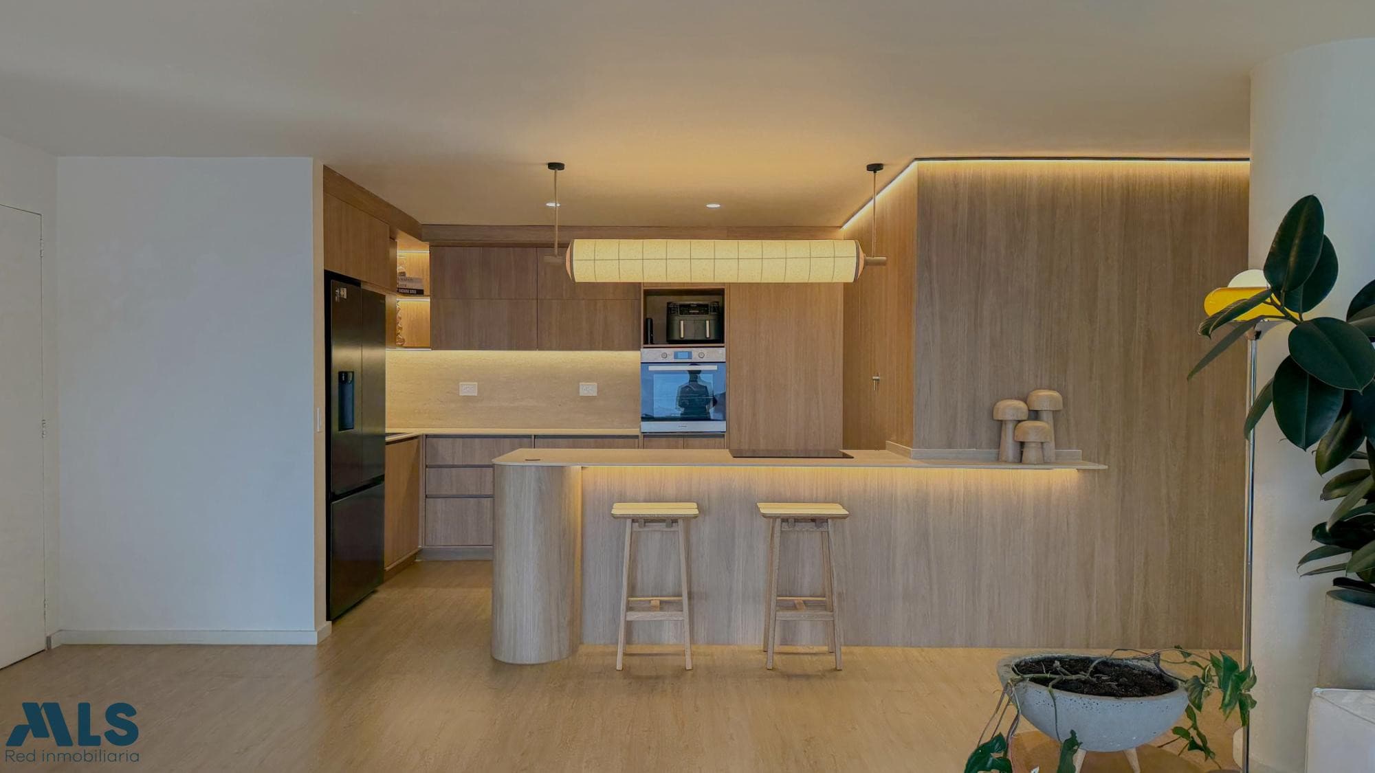 Apartamento en venta en El Tesoro, Poblado, Medellín — foto 1 de 22