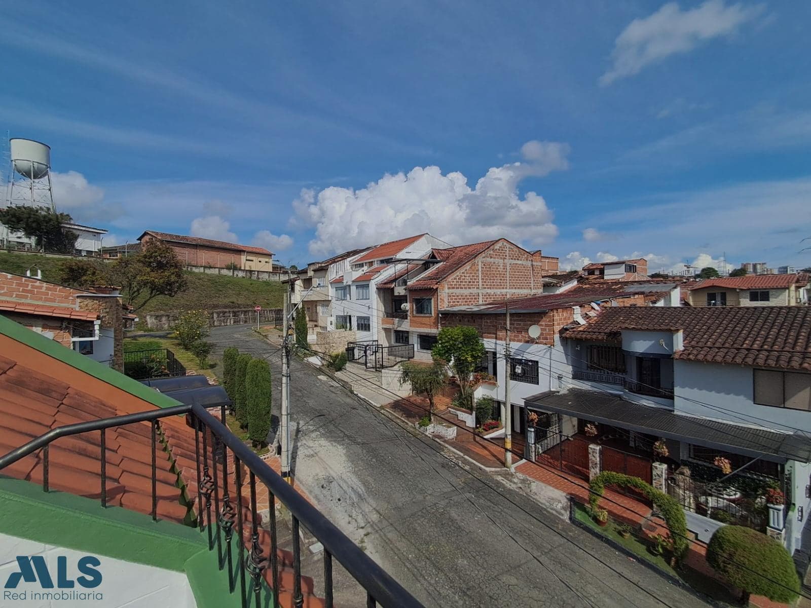 Casa en venta en El Porvenir, Oriente Antioqueño, Rionegro — foto 1 de 39