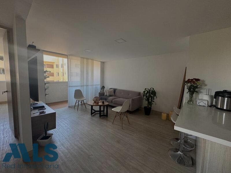 Apartamento en venta en Urbano, Oriente Antioqueño, Marinilla — foto 1 de 11