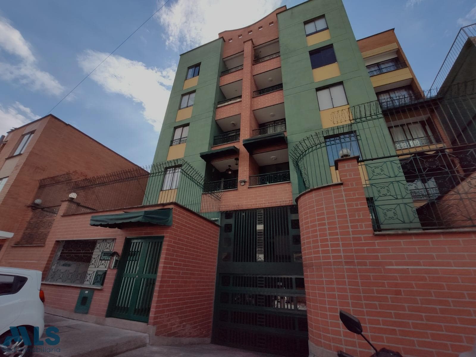 Apartamento en venta en Parque De, Belén Guayabal, Medellín — foto 1 de 14