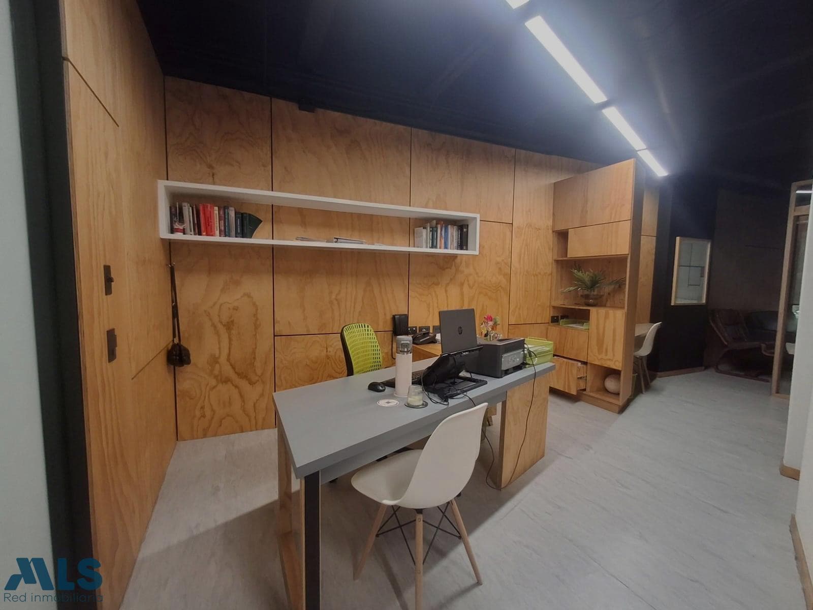 Oficina en venta en Castropol, Poblado, Medellín — foto 1 de 8