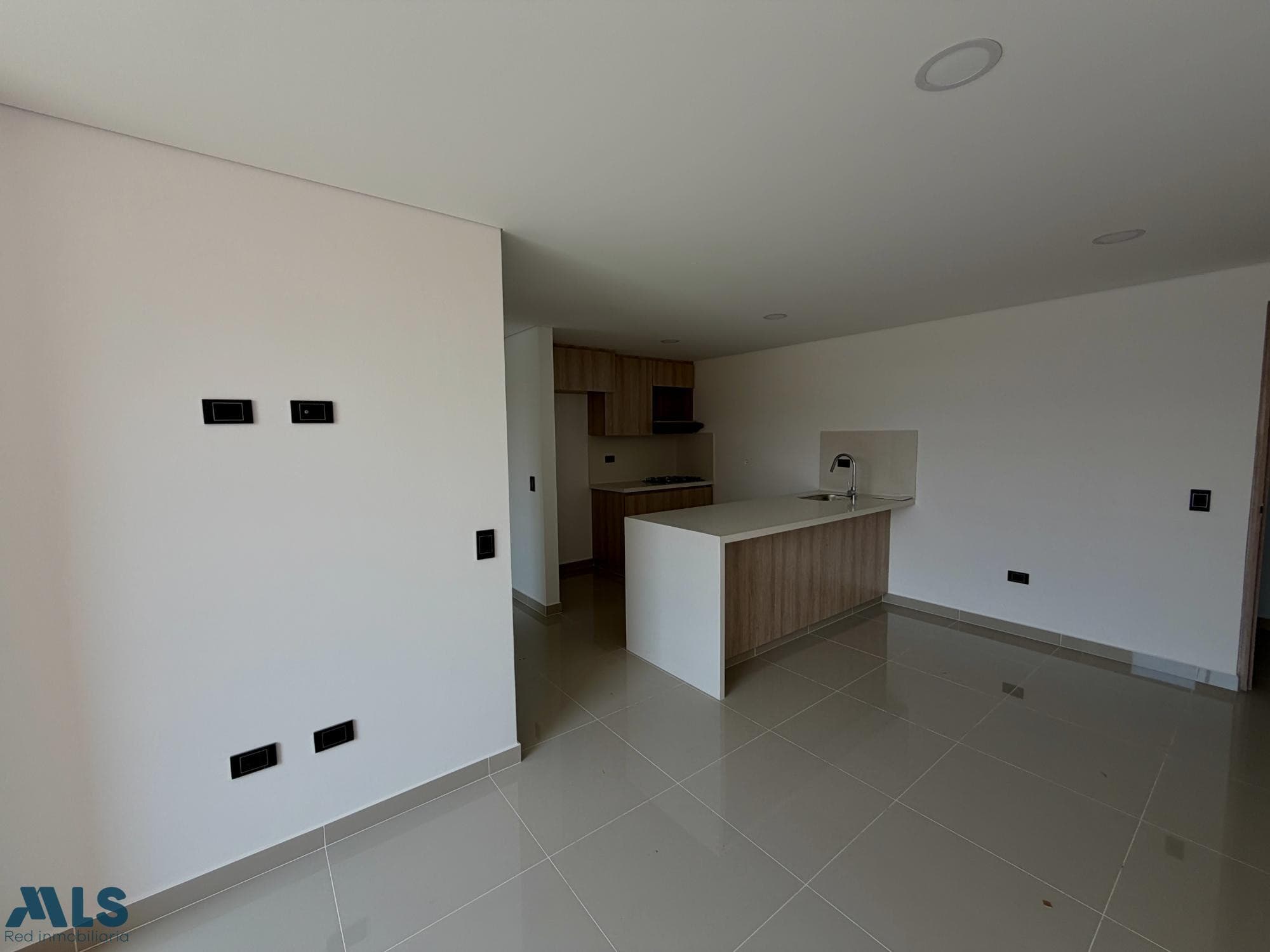 Apartamento en venta en Casa Jardin, Aburra Sur, La Estrella — foto 1 de 17