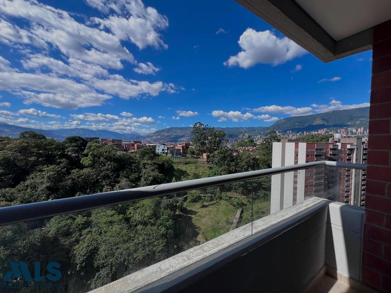 Apartamento en venta en Belén Guayabal, Medellín — foto 1 de 18