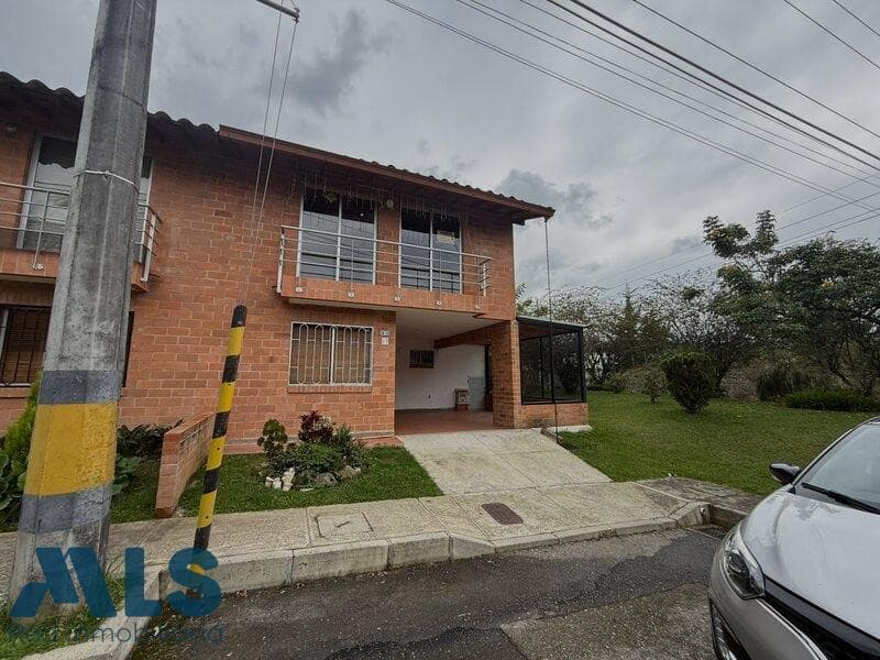 Casa en venta en Puro Cuero, Oriente Antioqueño, El Retiro — foto 1 de 23