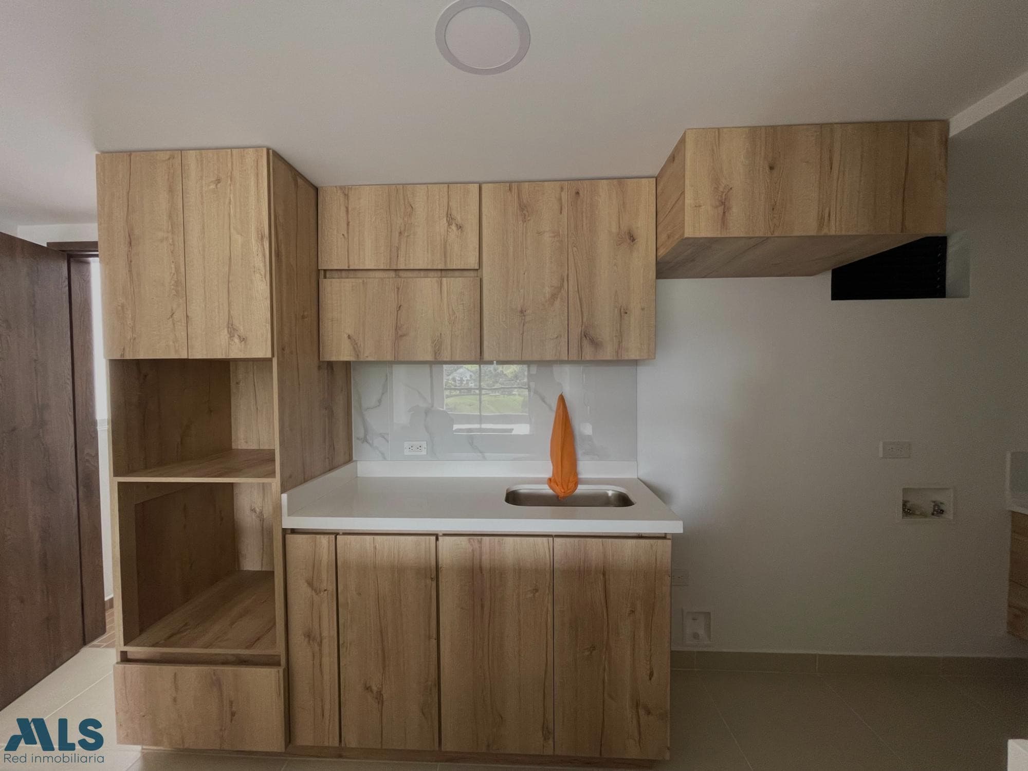 Apartamento en venta en Urbano, Oriente Antioqueño, El Carmen — foto 1 de 12