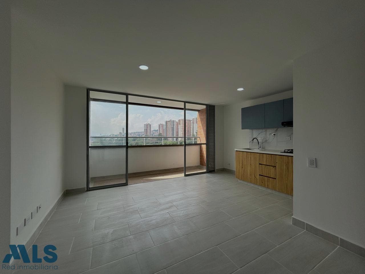 Apartamento en venta en Santa Ana, Norte, Bello — foto 1 de 23