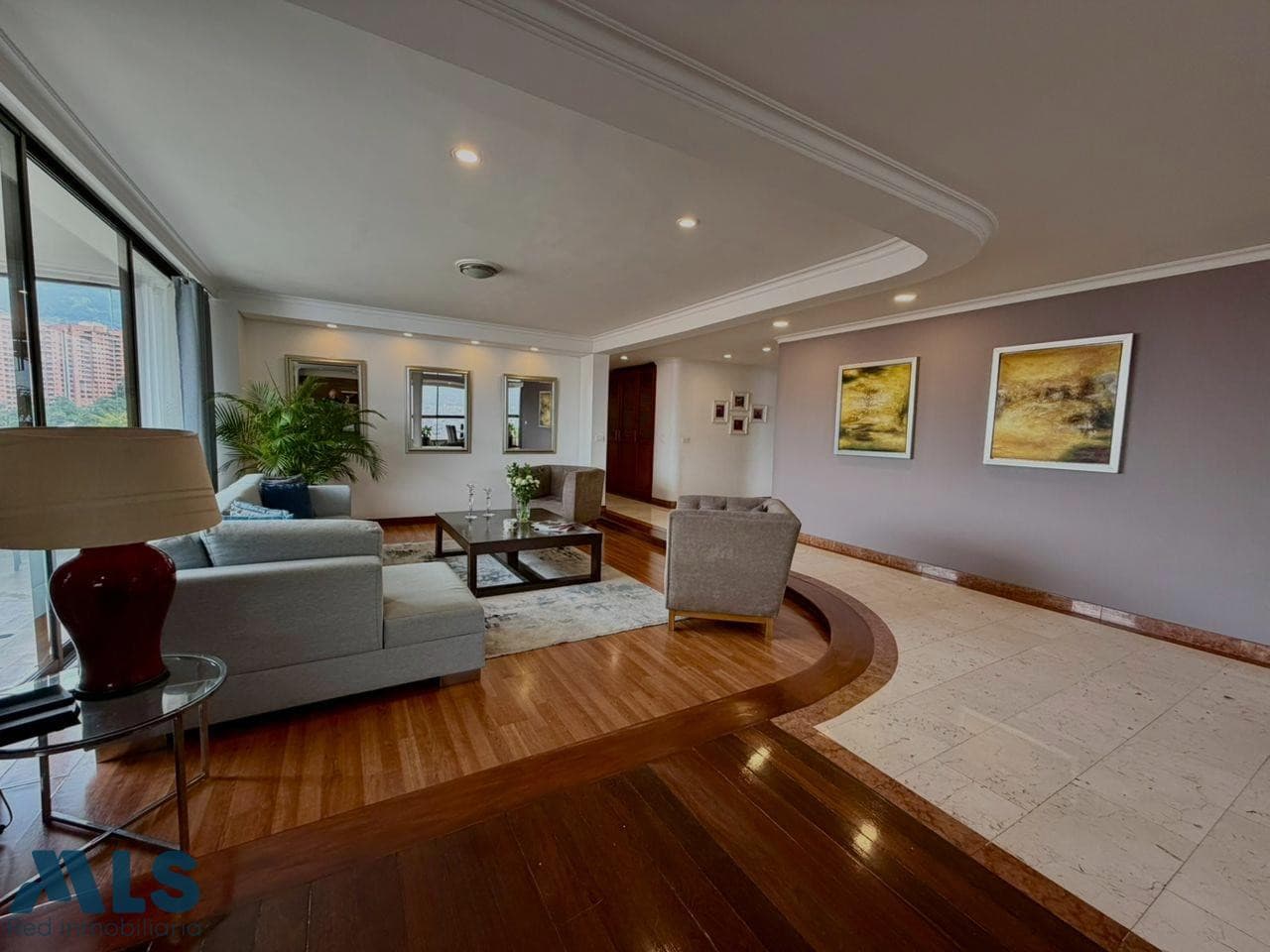 Apartamento en venta en Los Balsos Nº 1, Poblado, Medellín — foto 1 de 24