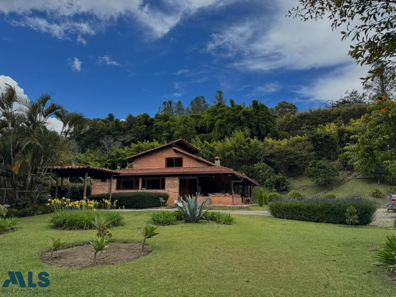 Casa en venta en Cascajo Arriba, Oriente Antioqueño, Marinilla — foto 1 de 20