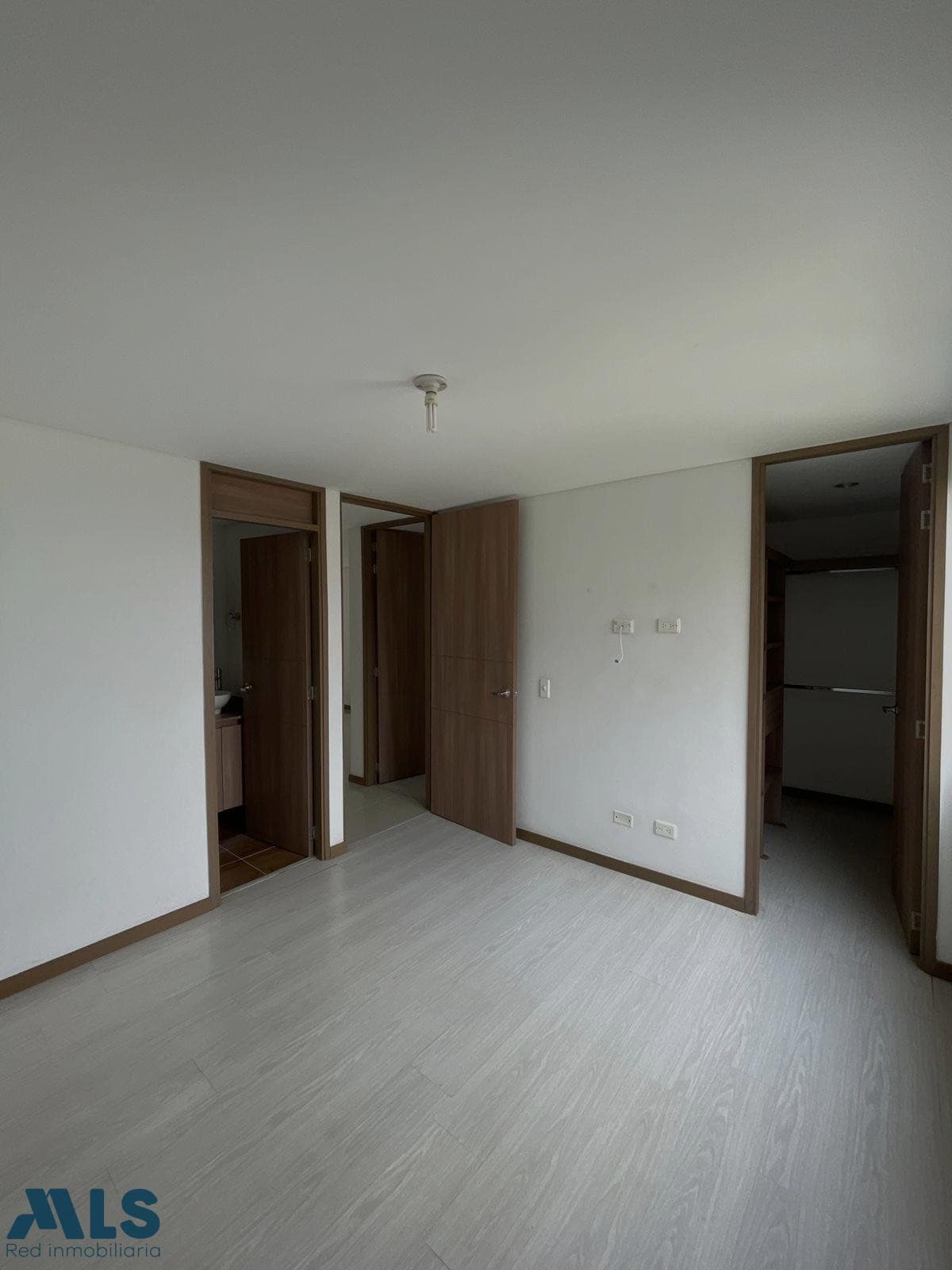 Apartamento en venta en Loma De Cumbres, Aburra Sur, Envigado — foto 1 de 20