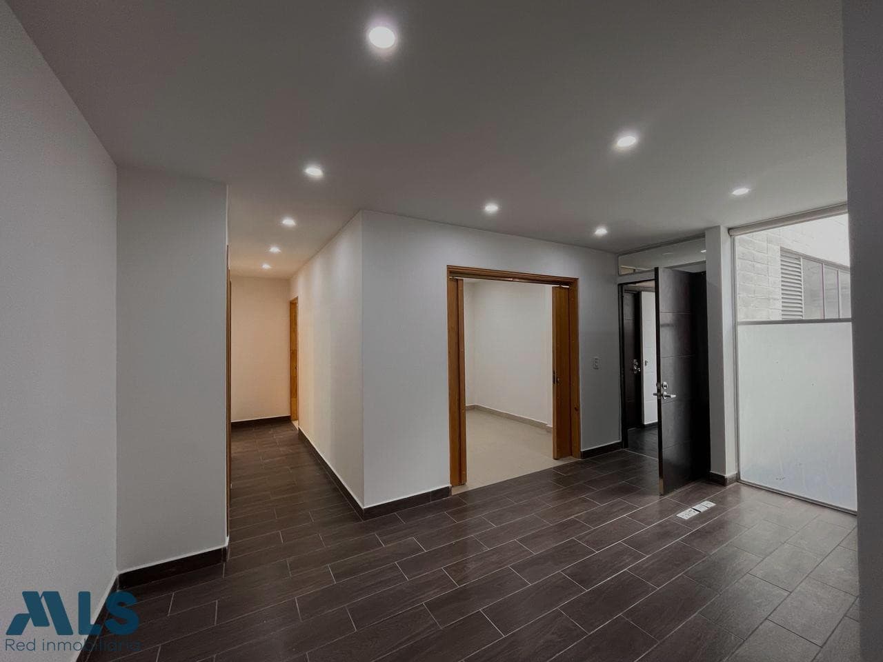 Oficina en venta en Manila, Poblado, Medellín — foto 1 de 9
