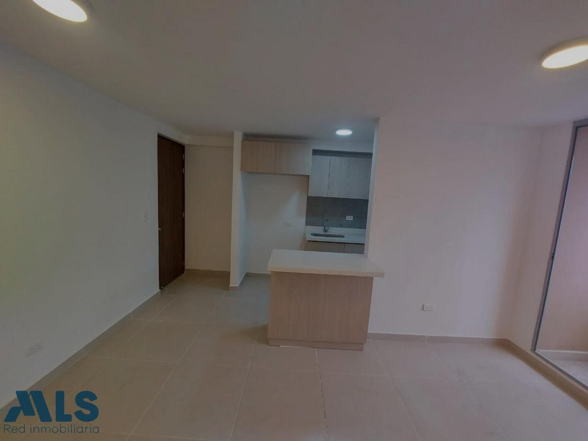 Apartamento en venta en Fabricato, Norte, Bello — foto 1 de 8