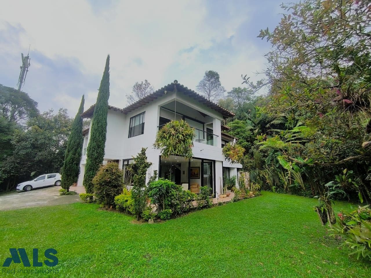 Casa en venta en El Chocho, Aburra Sur, Envigado — foto 1 de 64