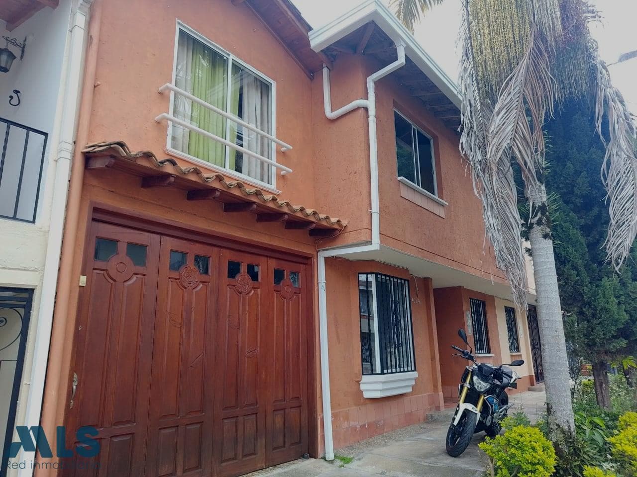Casa en venta en La Católica, Oriente Antioqueño, Rionegro — foto 1 de 45